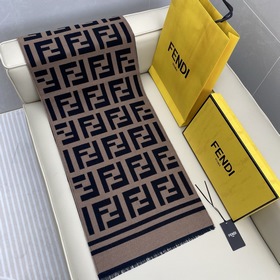 Лучшее от Fendi в Интернете! Наш самый