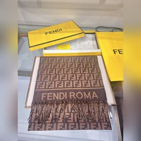 Новинка： самый популярный шарф Fendi э