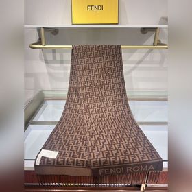 Новинка： самый популярный шарф Fendi э
