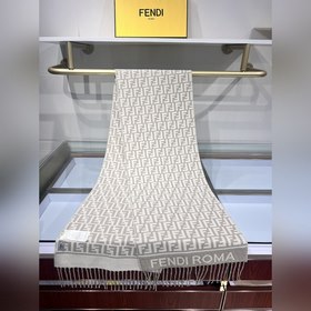 Новинка： самый популярный шарф Fendi э