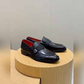 Лоферы Ferragamo Gancini с пряжкой Э