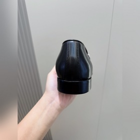 Лоферы Ferragamo Gancini с пряжкой Э