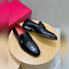 Лоферы Ferragamo Gancini с пряжкой Э