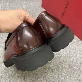 [Ferragamo] Мужские мокасины, новейш