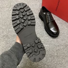 [Ferragamo] Мужские лоферы на толсто