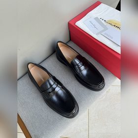 Оригинальные кожаные туфли Ferragamo з