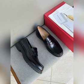 Оригинальные кожаные туфли Ferragamo з
