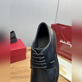 Ferragamo. [Ferragamo] Мужские лоф