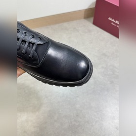 Ferragamo      - Высококачествен
