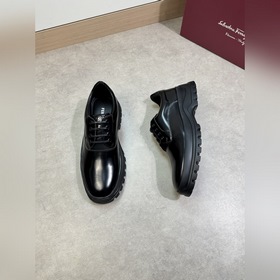 Ferragamo      - Высококачествен