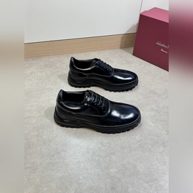 Ferragamo      - Высококачествен