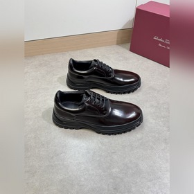 Ferragamo      - Высококачествен