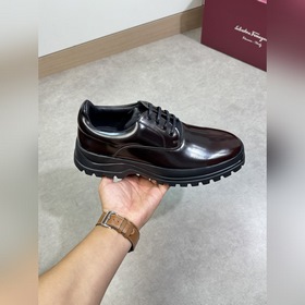 Ferragamo      - Высококачествен