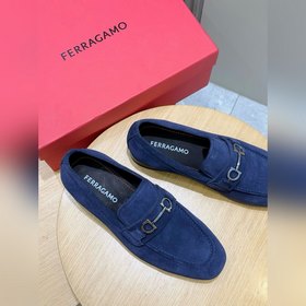 Лоферы Ferragamo Gancini с пряжкой и к