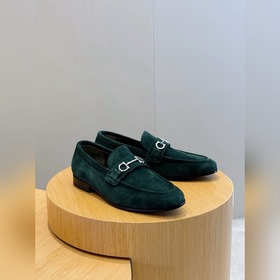 Лоферы Ferragamo Gancini с пряжкой и к
