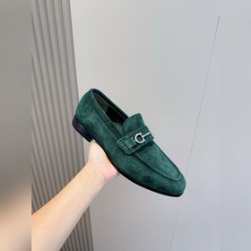 Лоферы Ferragamo Gancini с пряжкой и к