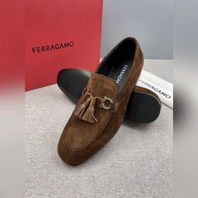 Лоферы Ferragamo Gancini с пряжкой и к