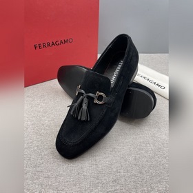 Лоферы Ferragamo Gancini с пряжкой и к