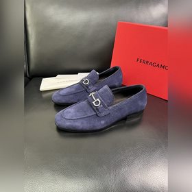 Ferragamo Premium Reseller IT Официаль