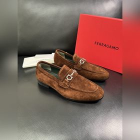 Ferragamo Premium Reseller IT Официаль