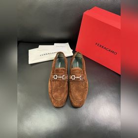 Ferragamo Premium Reseller IT Официаль