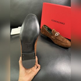 Ferragamo Premium Reseller IT Официаль
