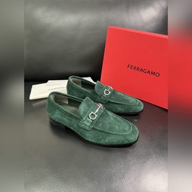 Ferragamo Premium Reseller IT Официаль