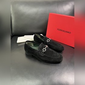 Ferragamo Premium Reseller IT Официаль