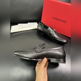 Ferragamo Premium Reseller IT Официаль