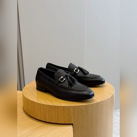 Лоферы Ferragamo Gancini с пряжкой и к