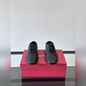 Ferragamo — новая модель мужской повсе