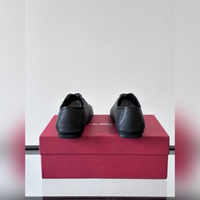 Ferragamo — новая модель мужской повсе