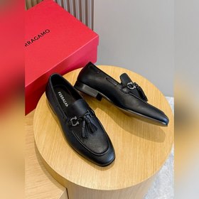 Лоферы Ferragamo Gancini с пряжкой и к
