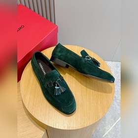 Лоферы Ferragamo Gancini с пряжкой и к