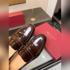 Мужские лоферы Ferragamo из высококаче