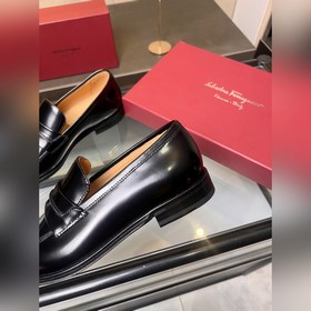 Мужские лоферы Ferragamo из высококаче