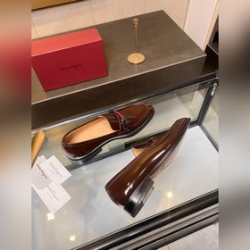 Мужские лоферы Ferragamo из высококаче