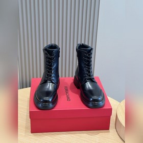 Ботинки Ferragamo с увеличенным язычко