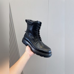 Ботинки Ferragamo с увеличенным язычко