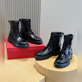 Ботинки Ferragamo с увеличенным язычко