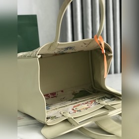 Сумка Goyard Saigon Эта сумка Saigon с