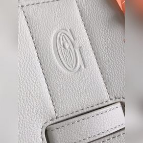Сумка Goyard Saigon Эта сумка Saigon с