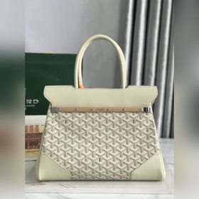 Сумка Goyard Saigon Эта сумка Saigon с