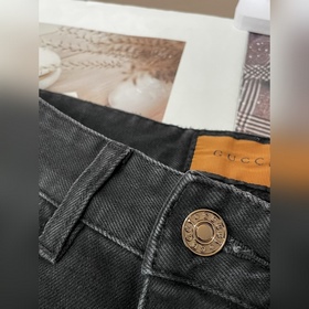Gucci Новейшие джинсы из бутика – тк