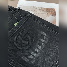 Gucci Новейшие джинсы из бутика – тк