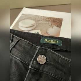 Gucci Новейшие джинсы из бутика – тк