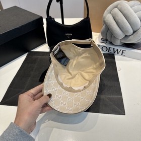 GUCCI Бейсболка Официальный сайт Новин