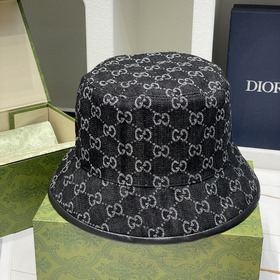 Бестселлерная рыбацкая шляпа Gucci — п