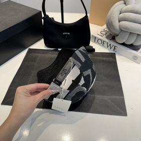 Официальный сайт GUCCI Бейсболка Новин