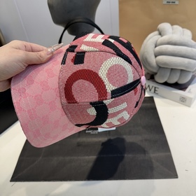 Официальный сайт GUCCI Бейсболка Новин
